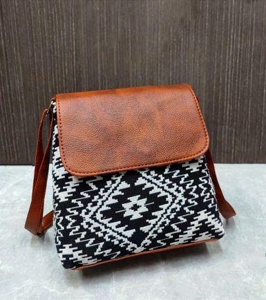 Stylish Leather Flap Sling Bag for Everyday Use 153